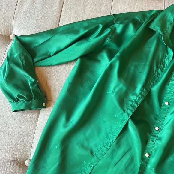 Givenchy for Chesa Green Logo Embroidered Button Down LS Blouse Size 10 - Picture 6 of 12